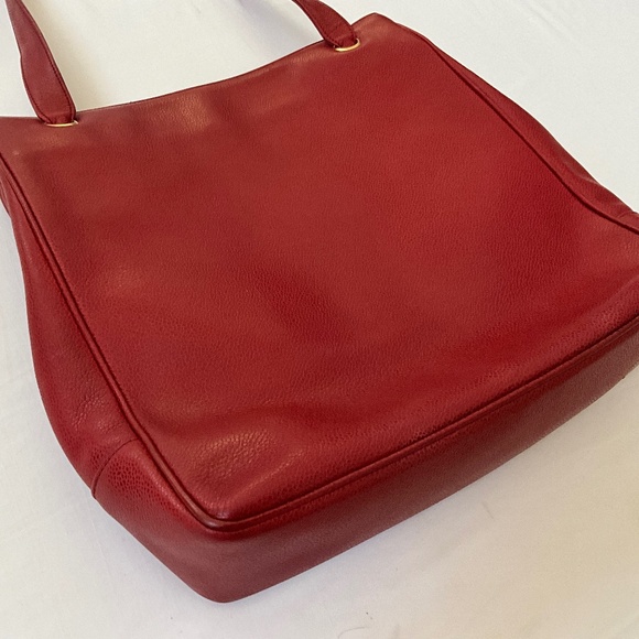 CHANEL Vintage CC Caviar Leather Shoulder Tote Red - Picture 8 of 16